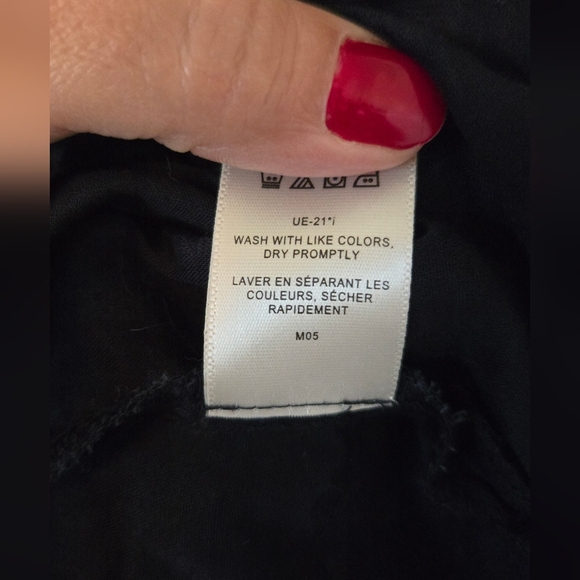 Van Heusen Black Dot Blouse size Medium - Picture 7 of 7